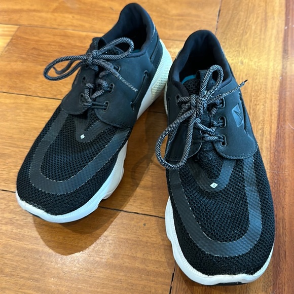 Excellent condition Sperry Boat Shoes - Picture 1 of 5